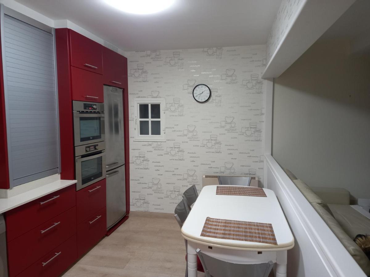 Apartamento A 350 Metros De La Playa Pobra Do Caraminal Exterior photo