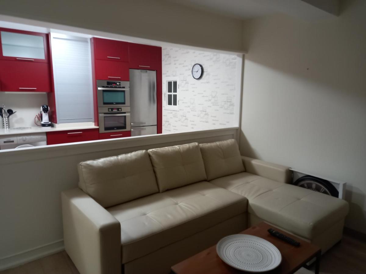 Apartamento A 350 Metros De La Playa Pobra Do Caraminal Exterior photo